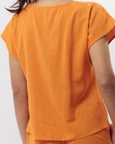 blusa-viscose-twill-com-pregas-e-franzidos-laranja--bt65241125-03