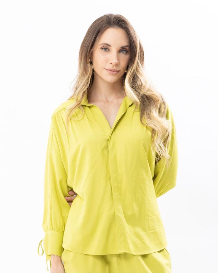 camisa-viscose-twill-franzidos-e-lacos-verde--pistache-it65281125-01