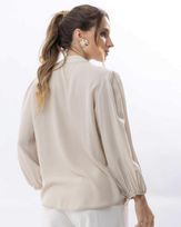 blusa-viscose-soft-gola-echarpe-areia--bt55141125-03