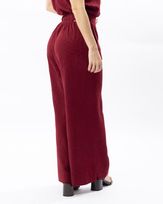 calca-pantalona-viscose-jacquard-flor-lotus-vinho--ct55381225-03