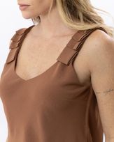 regata-alfaiataria-dobraduras-nas-alcas-marrom--bt5556122-02