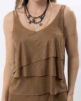 regata-malha-suede-com-babados-e-alcas-duplas-marrom--bm55481225-02