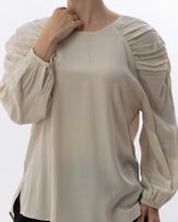 blusa-viscose-soft-ombros-drapeados-areia--bt55201225-02