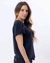 blusa-alfaiataria-frente-assimetrica-botoes-organicos-marinho--bt55301225-02