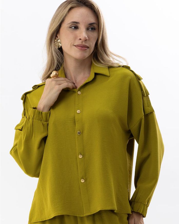 camisa-assimetrica-alfaiataria-dobraduras-nos-ombros-verde--pistache-it55341225-01