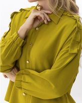 camisa-assimetrica-alfaiataria-dobraduras-nos-ombros-verde--pistache-it55341225-02