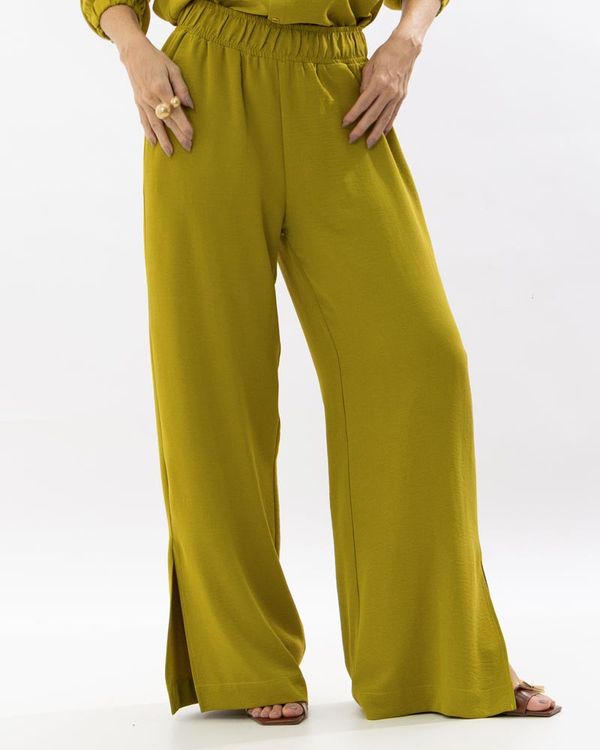 calca-reta-comfy-alfaiataria-fendas-na-barra-verde--pistache-ct55361225-01