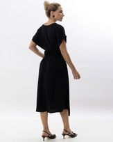 vestido-midi-assimetrico-malha-golss-com-pregas-preto--vm57240226-03