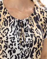 blusa-cetim-estampa-savana-chic-decote-franzido-estampado--bt56660126-02