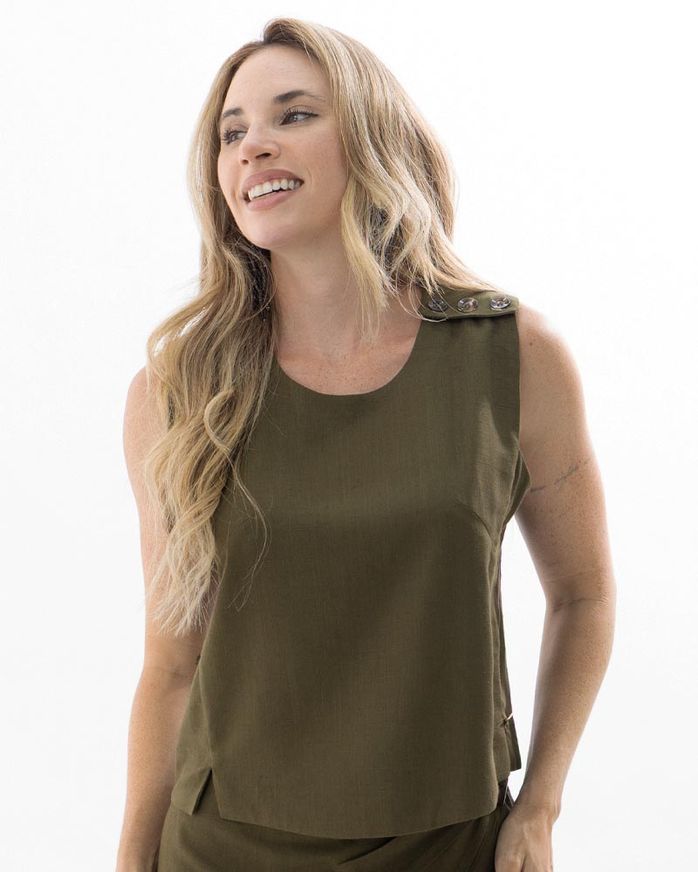 blusa-cropped-linho-botoes-tartaruga-verde--bt56900226-01