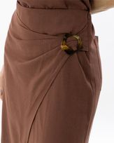 saia-midi-transpasse-e-fivela-tartaruga-marrom--st56860226-02