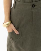 saia-reta-utilitaria-linho-botoes-tartaruga-verde--st56060126-02