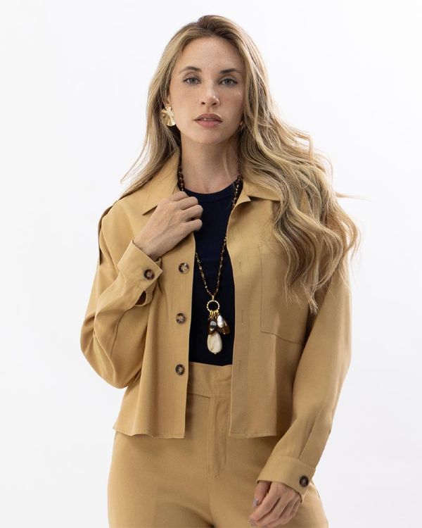 camisa-cropped-alfaiataria-twill-martingale-e-botoes-tartaruga-amarula-it56640126-01