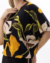blusa-crepe-folhagens-mangas-bolha-e-barra-regulagem-estampado--bt57340226-02