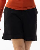 bermuda-suede-com-bolsos-e-botao-coberto-preto--dt56940226-02