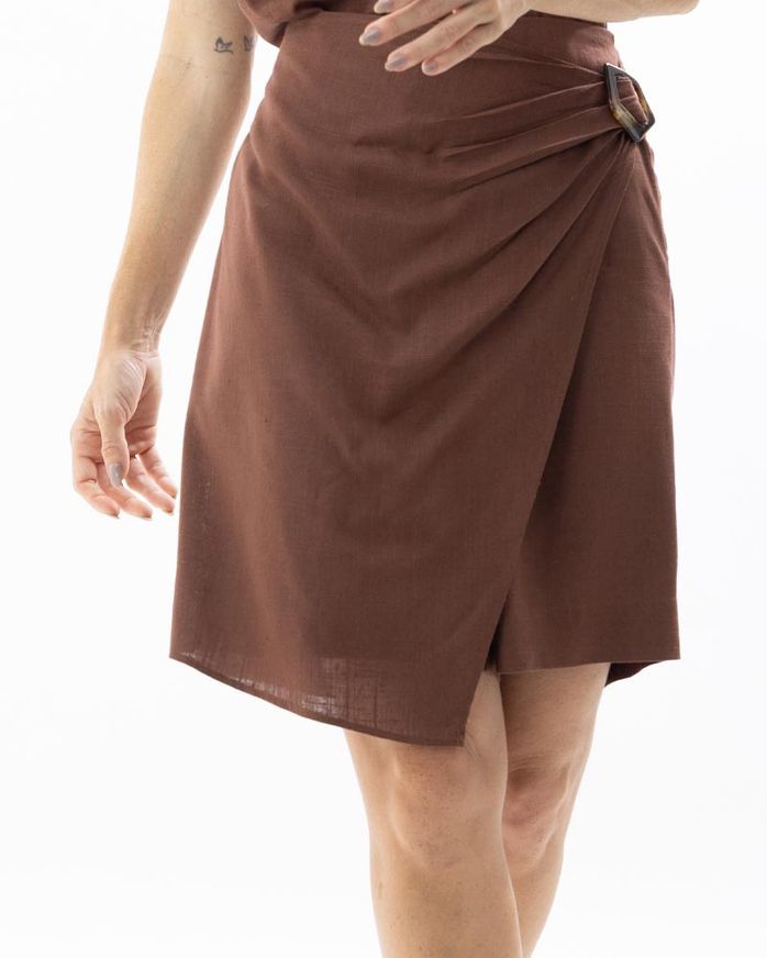 bermuda-linho-transpasse-e-fivela-tartaruga-marrom--dt56880226-01