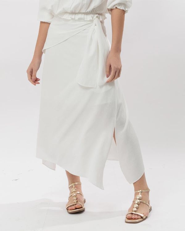 saia-midi-assimetrica-viscose-textura-com-lecos-triangular-off-white-st65061125-01